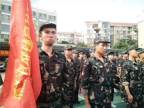 吃瓜群众军训视频真实吗,吃瓜群众视角下的真实军训生活